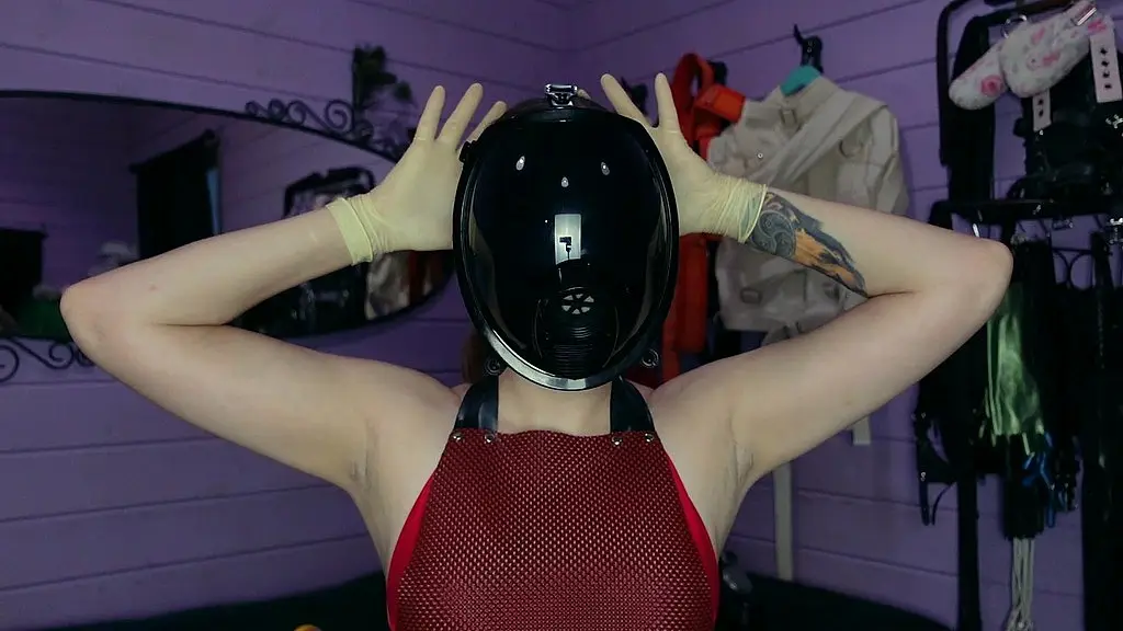 try on all my gasmasks