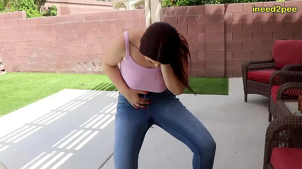 pornstar anastasia rose wetting her tight jeans to the max
