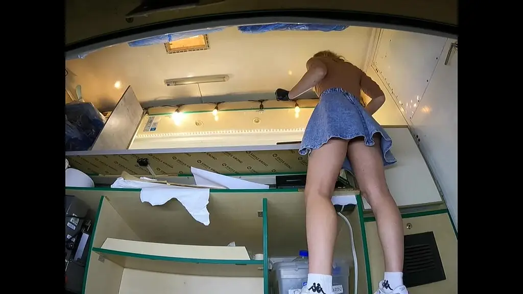 am i trippin or her panties her moved a bit aside her pussy 1 - jun 11, 2026