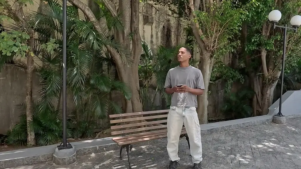 estranho me ajudou e ainda me deu seu pauzao pra brincar
