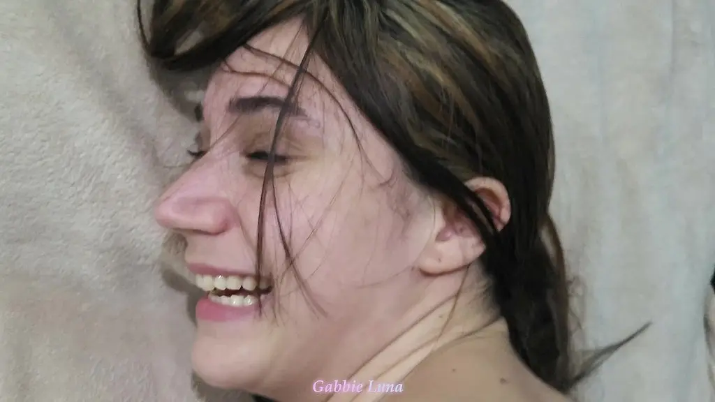 eu deixei ele se acabar no meu cuzinho, comeu bem gostoso e gozou dentro