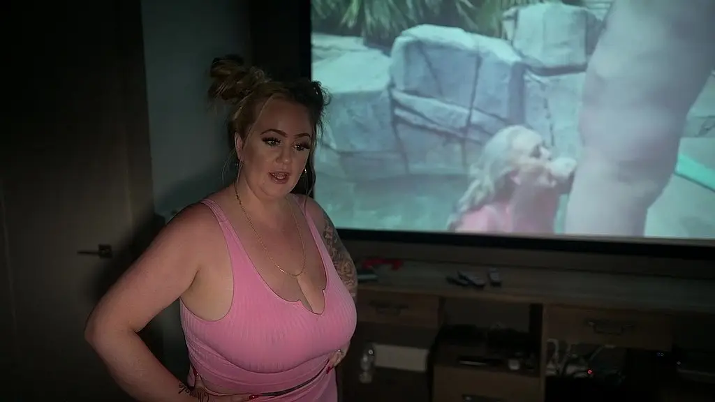 bhm gets sucked off by slut on porn theater