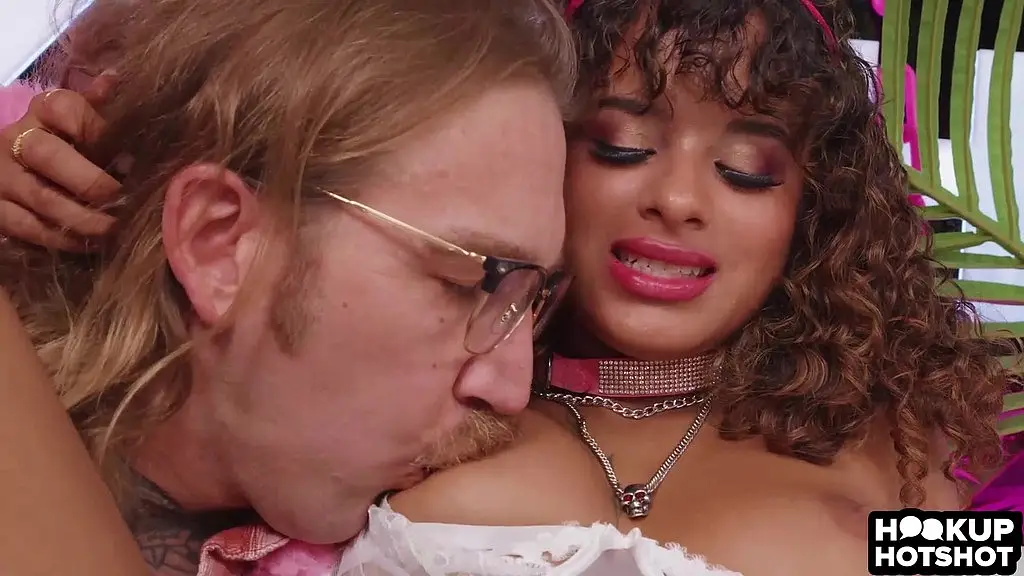 isabella jules spreads her legs for wild banging