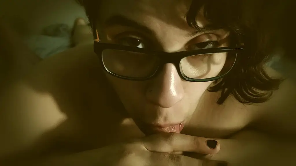 watch me tease and suck on daddy s dick while i shake my ass until he cums! red version