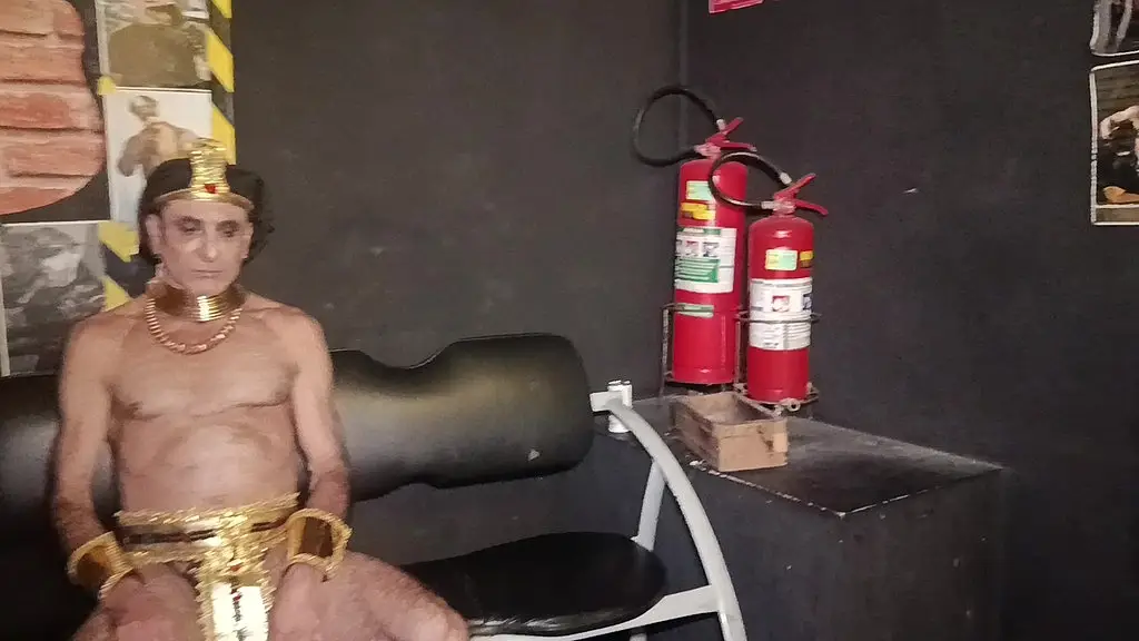 arrombei o rabao do farao dentro do cinema