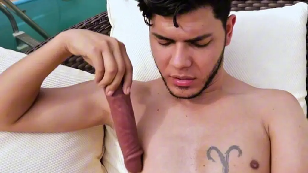 consolei o cuzinho dele com meu porrete