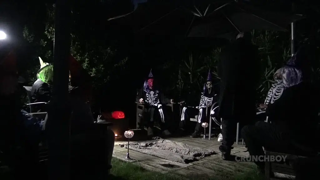 sex ra in th enight of halloween in public