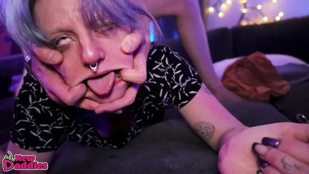 screaming orgasm ~ fish hook
