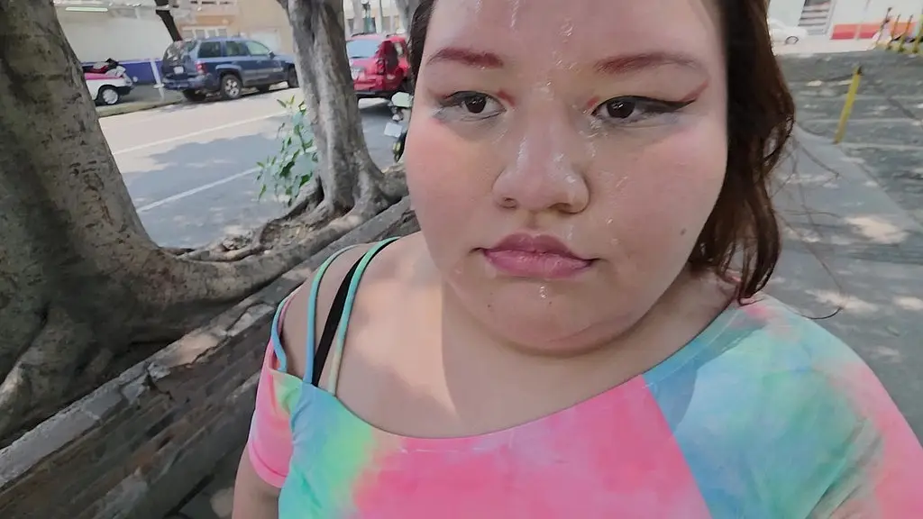 doing cumwalks with lots of thick cum on my face, through the city with lots of people watching me, is what i always want