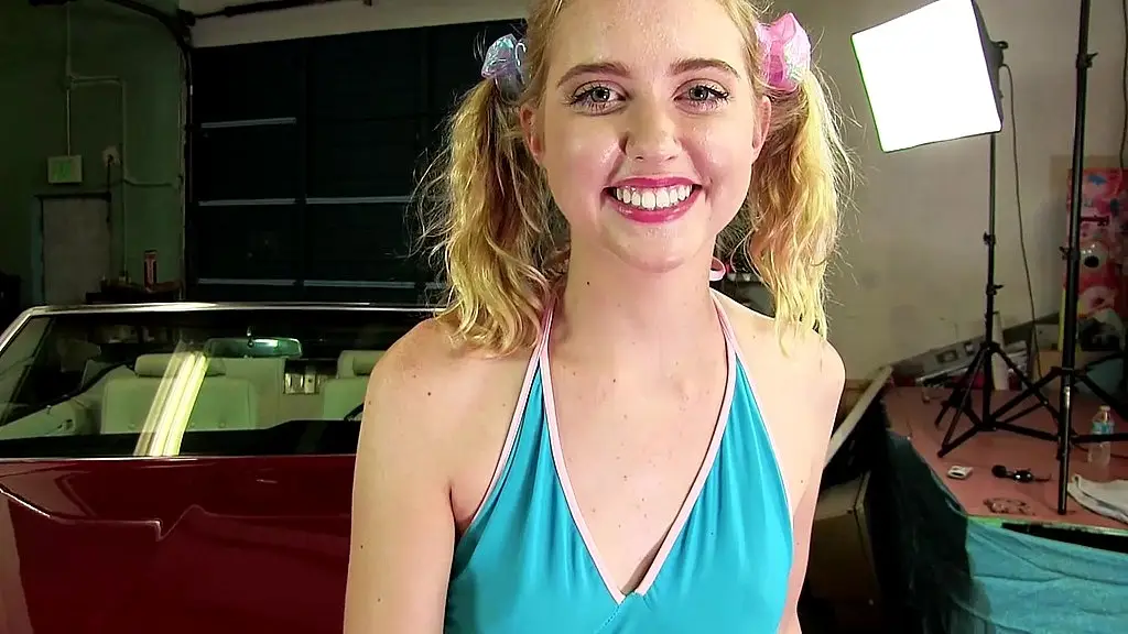 chloe cherry deep throats rico strong in car