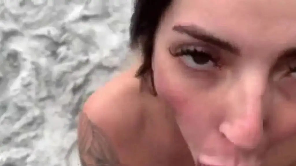 melissa lisboa fodendo gostoso na praia de nudismo com marido, fa participou nao se aguentou gozou gostoso