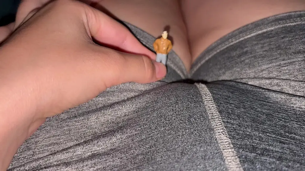 a giantess stepmom uses her ex-husband as a navel-picker because he is so tiny and she needs something to clean her navel with; afterwards, the ex-husband gets to have some fun with her pussy.