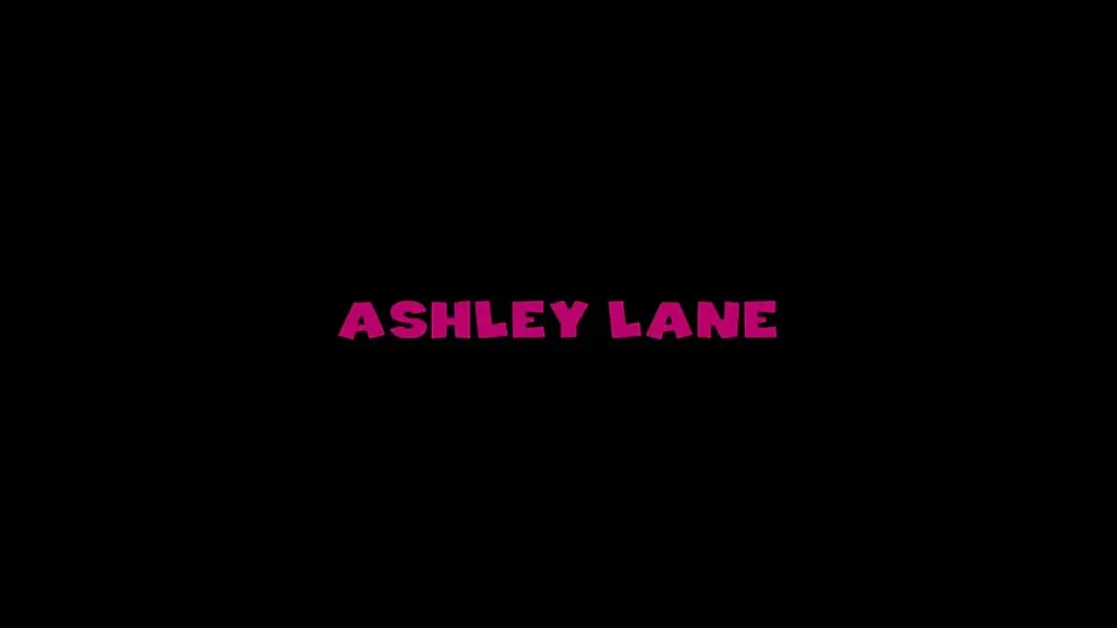 ashley lane swallows mike hunt s facial cumshot