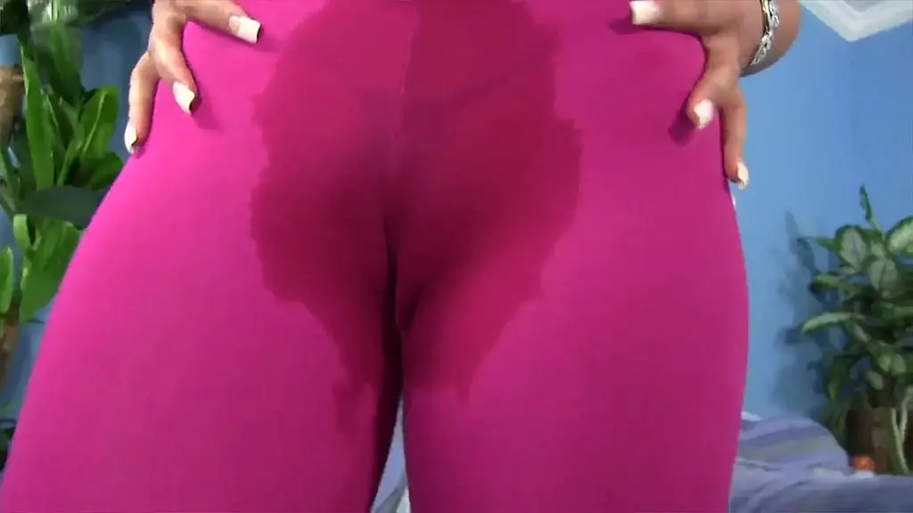 sarah vandella deep throats then swallows cumshot