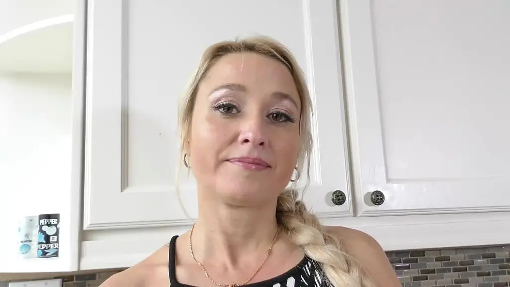 misha mynx creampied in reverse cowgirl by mike hunt
