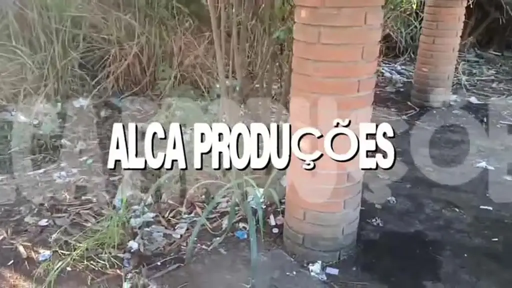 coroa e novinho deu pro pirokudo de 23cm no meio da praca
