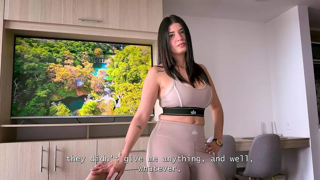 want to work out? colombian stepmom fucks her stepson before he heads to the gym! victoria leon
