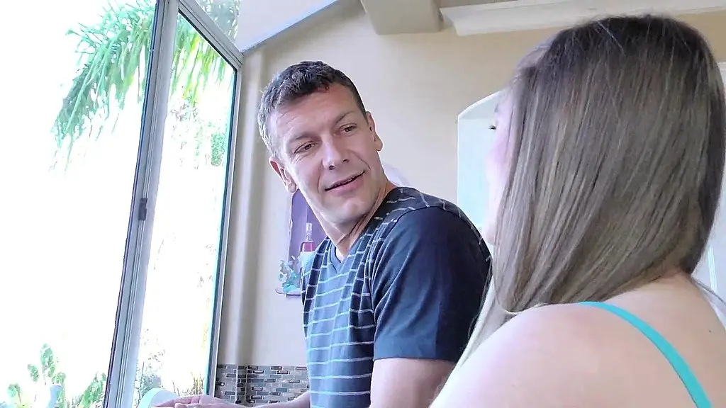 kendra lynn creampies hairy pussy in family roleplay