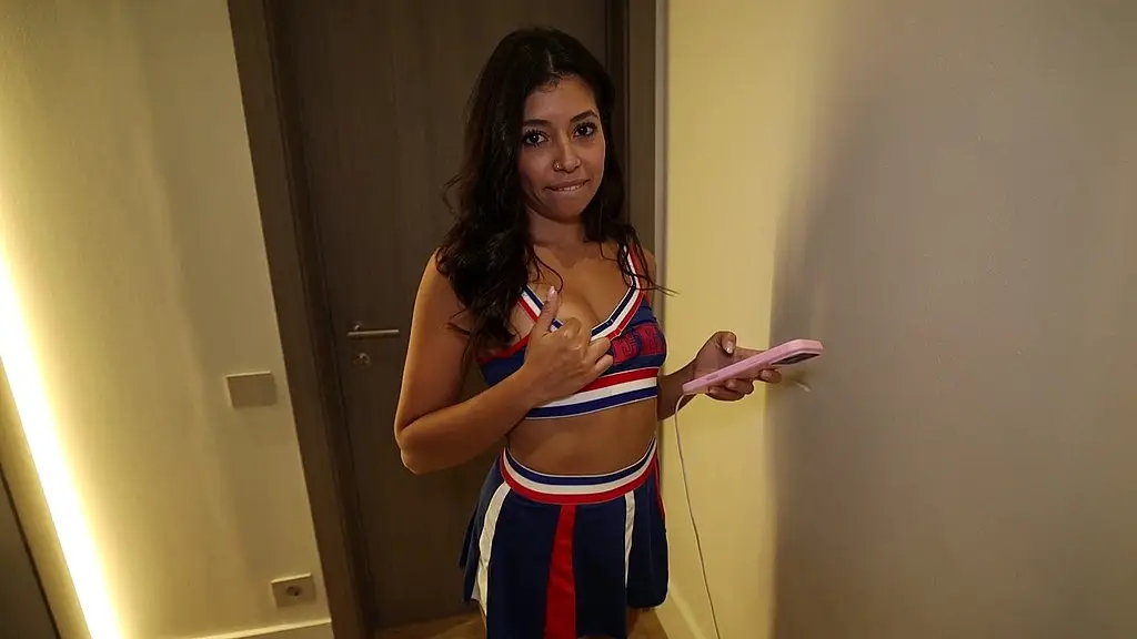 i dress up as a cheerleader for my best friend