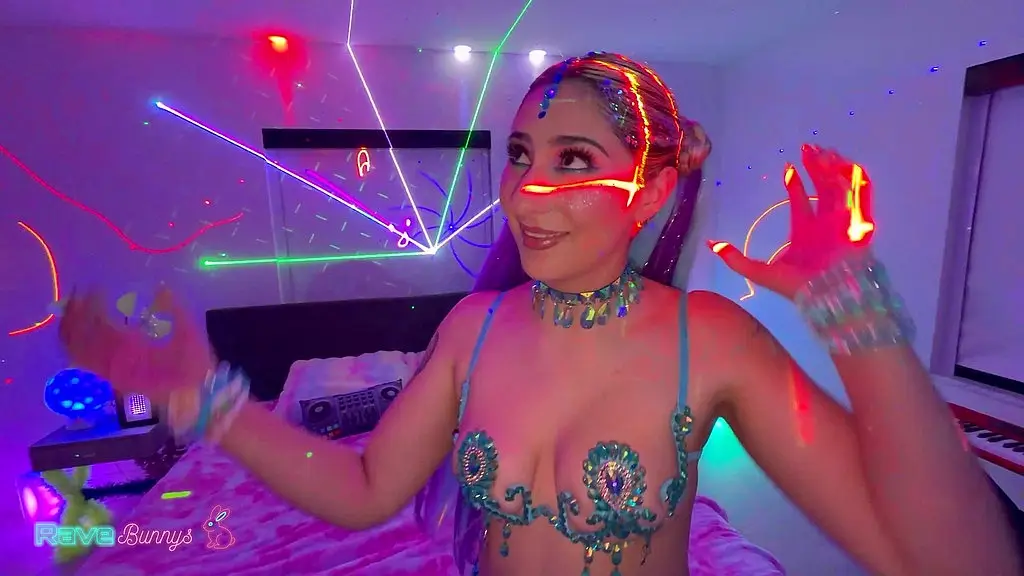 dahlia noire twerks in electric blue sequins until brian can t resist!