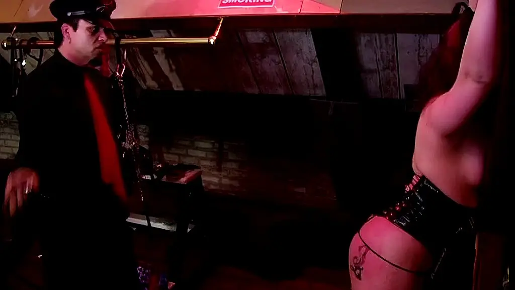 little bit more deepthroats liam lockran then takes anal