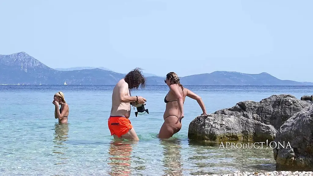 golden showers on the secret beach