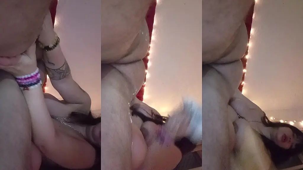 fiz uma massagem completa na bunda dele e gluteos , coxas , e cuzinho