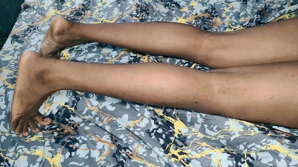 honeyed is just waiting to be fucked in her tight pussy