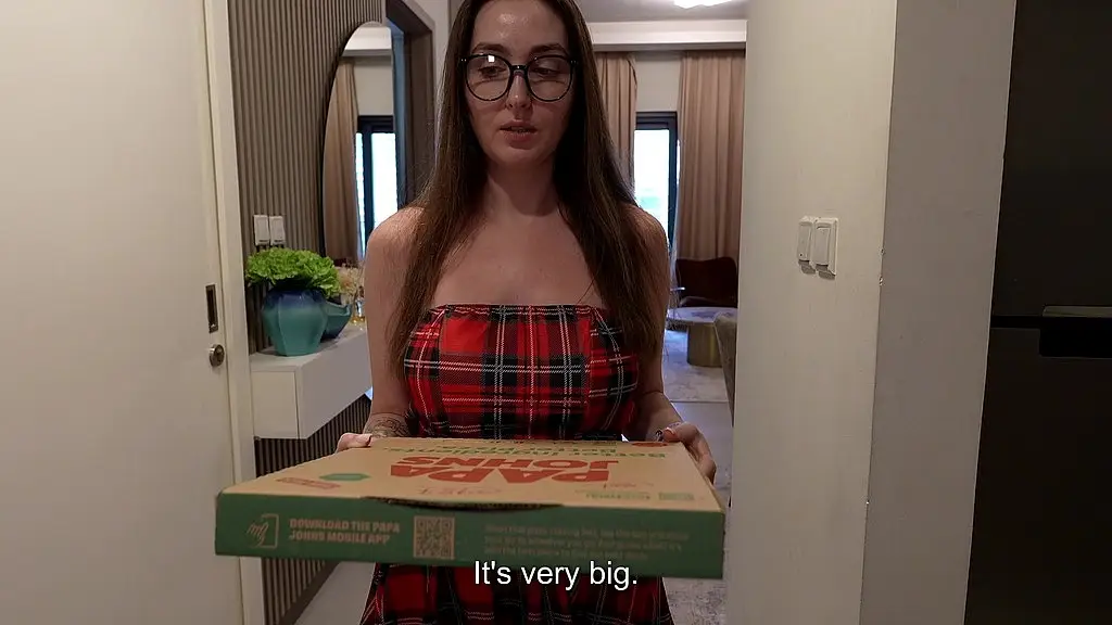lonely ex-stepmom orders pizza and ends up fucking the delivery guy.full