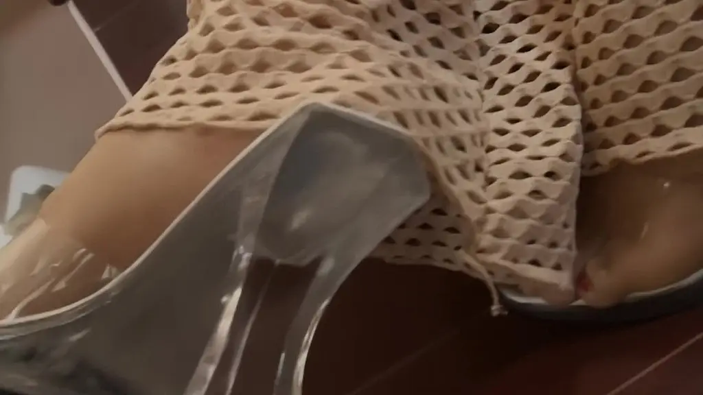 donna red deepthroats bbc then takes facial cumshot