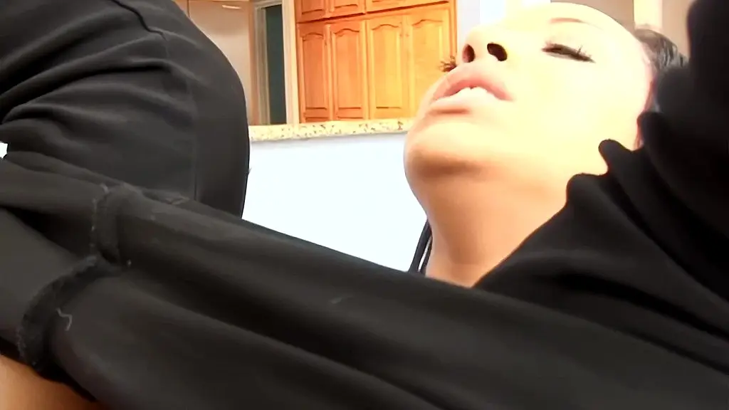frankie vargas eats misti love s shaved pussy