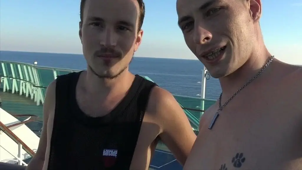 click ! amazing porn bareback with muscle boy so sexy