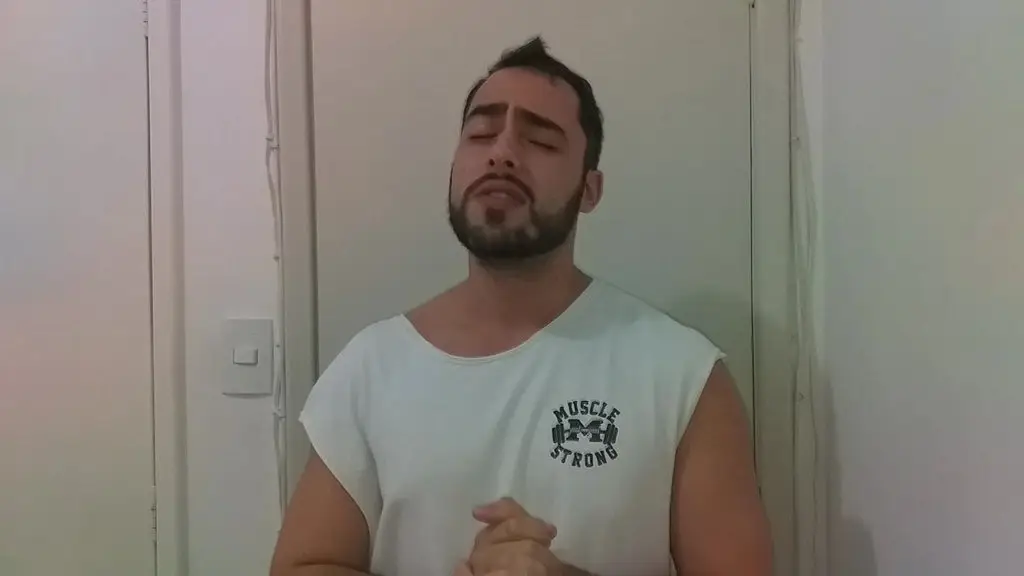 leo skull comendo a vizinha loira