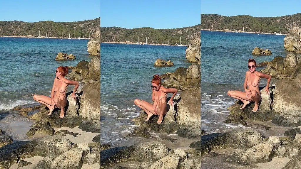 cherrycandle pissing with sea view! pee in public