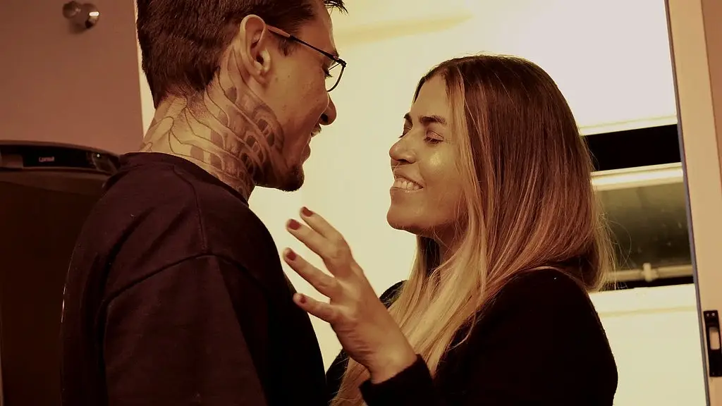 bruna surfistinha bate na minha porta e olha o que aconteceu