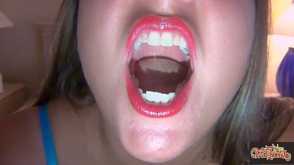 my extreme close-up mouth tour – green m&m munching remastered hd watch me chew, swallow, and show you every inch of my mouth and throat