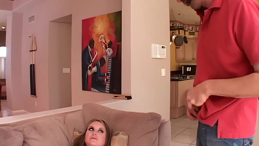 leah stevenson loves to swallow jizz