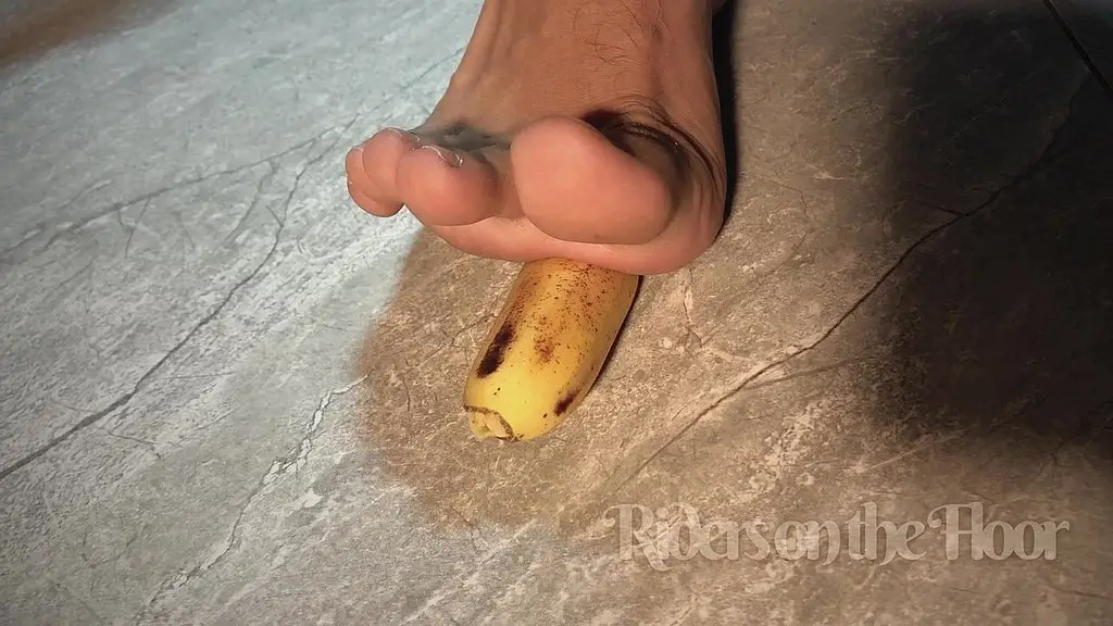 hairy feet and banana smash