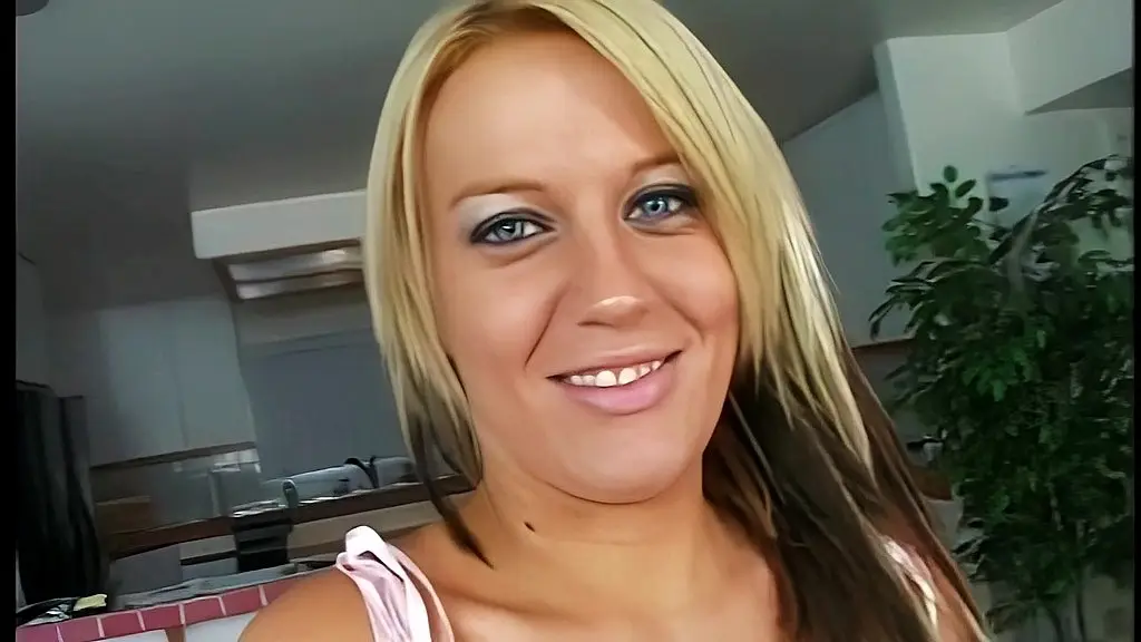 holly wellin takes big cocks in her ass and mouth