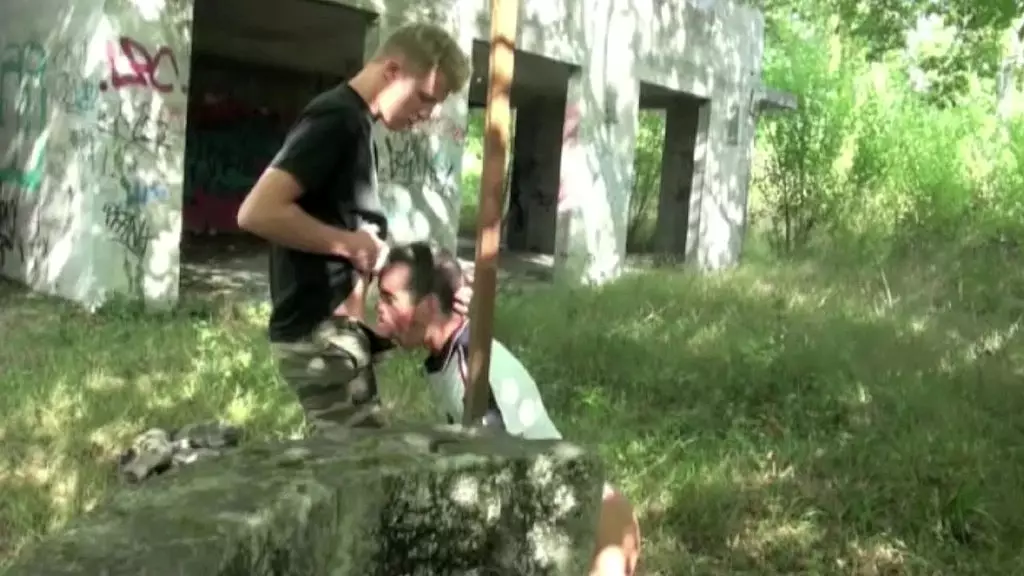 787 давуда трахнул камерон