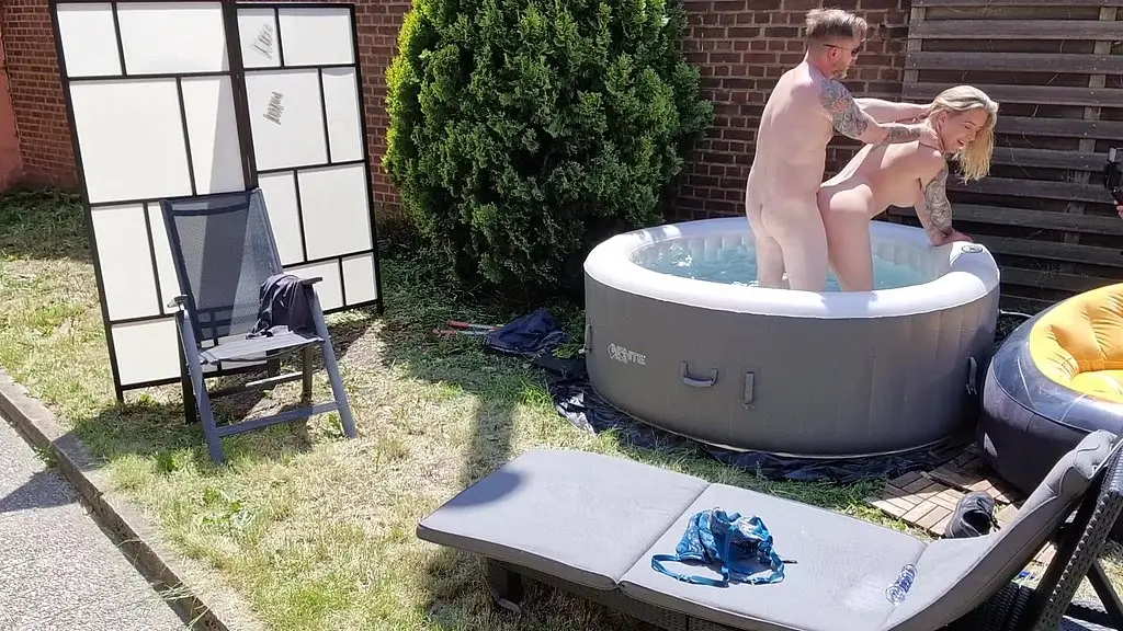 melody pleasure outdoor backstage - bts summer fuck scene