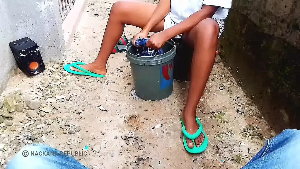 я сказал nackanarepublic, что я жена материал