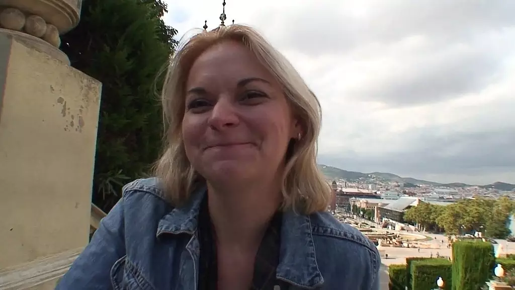 русская иммигрантка трахается за деньги