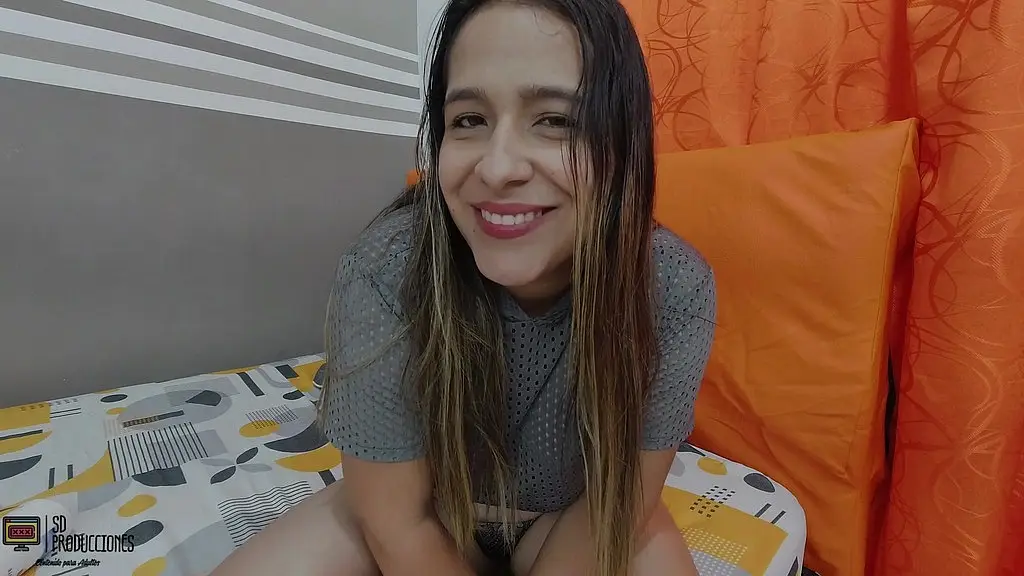 me tocare mientras tu te masturbas! asi disfrutamos juntos. espero te guste parte 1